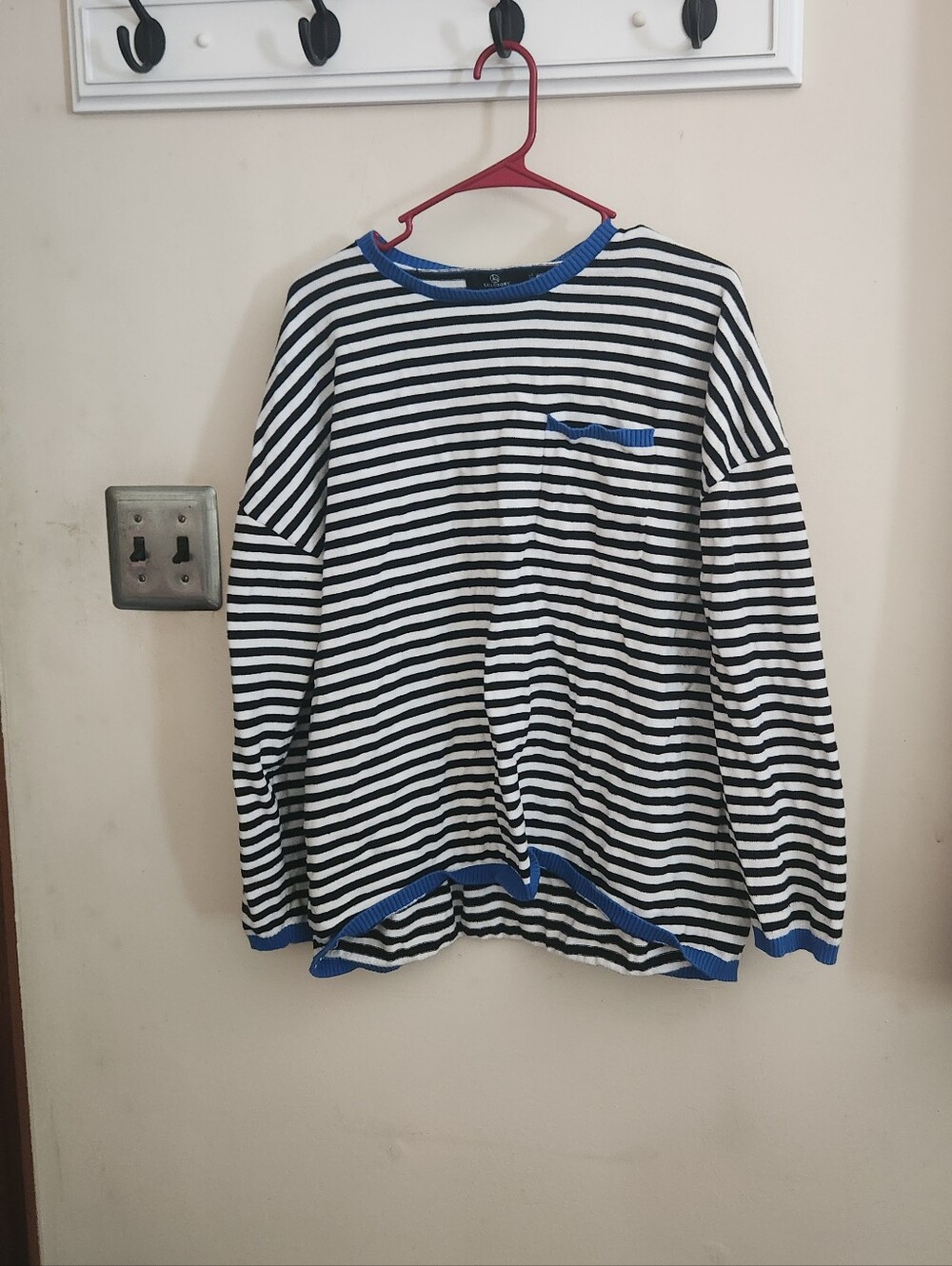 🎉 Men's Striped Long Sleeve